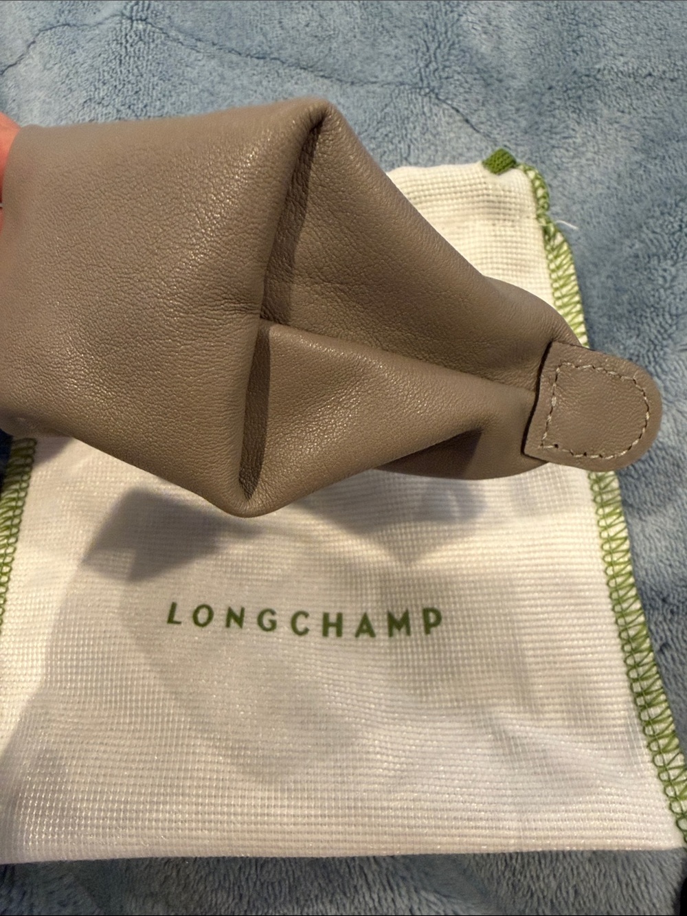 Longchamp Gray Leather Coin Pouch, New - Picture 5 of 6